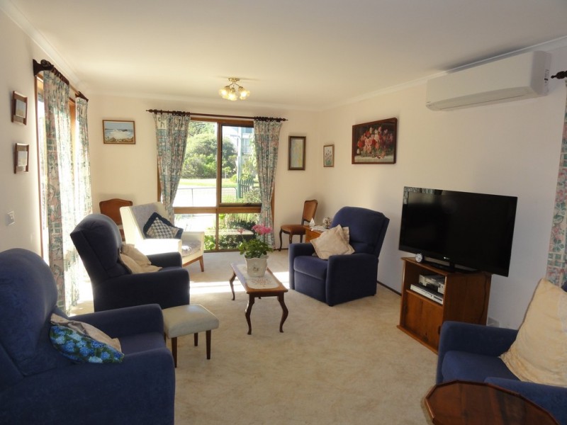 26 Beach Pde, Sandy Point VIC 3959
