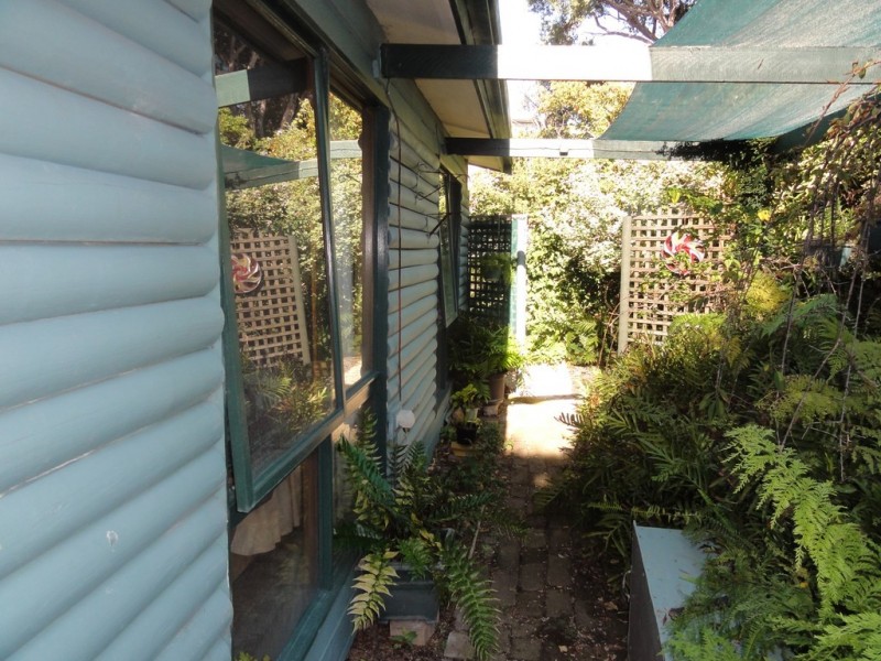 26 Beach Pde, Sandy Point VIC 3959