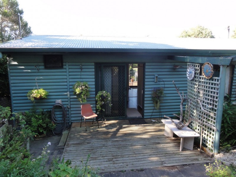 26 Beach Pde, Sandy Point VIC 3959