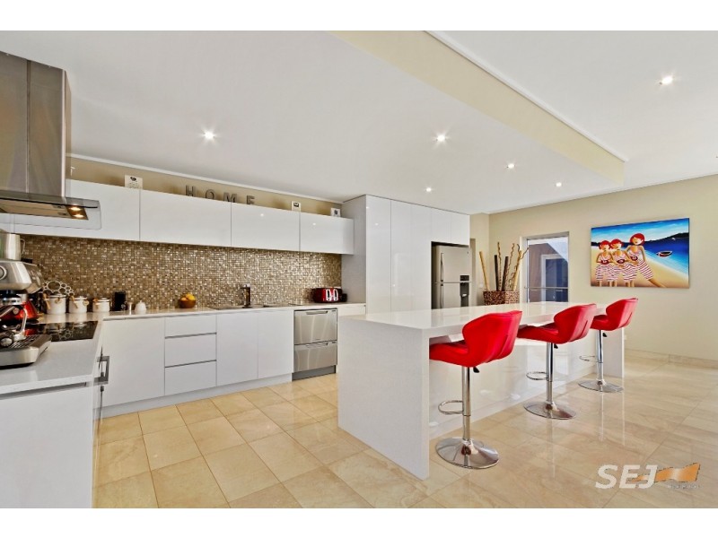 18 Hazelwood Ridge, Hazelwood North VIC 3840