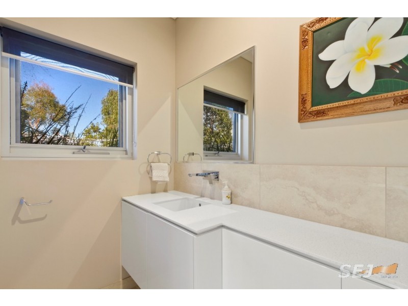 18 Hazelwood Ridge, Hazelwood North VIC 3840