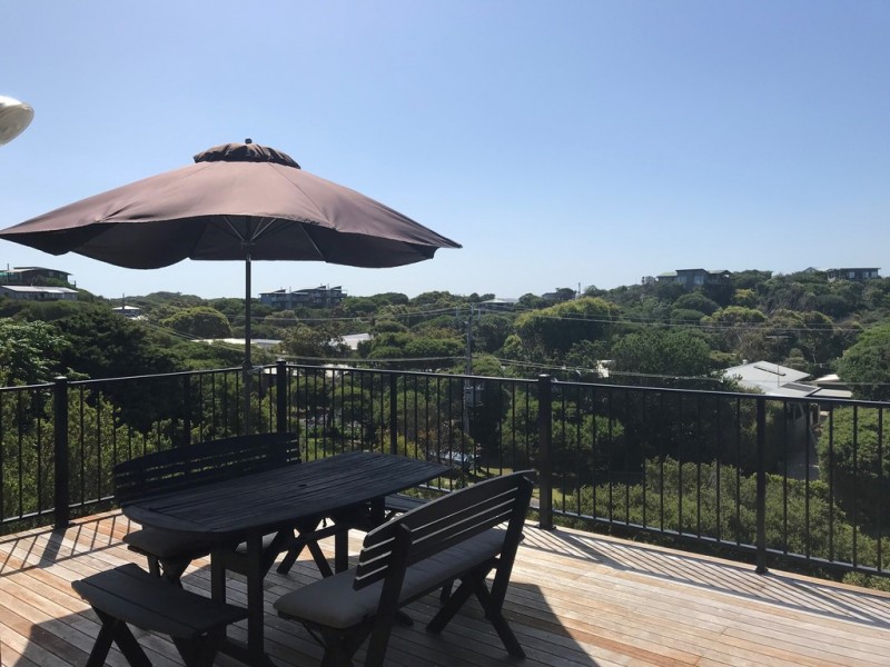 12 Ennisvale Ave, Sandy Point VIC 3959