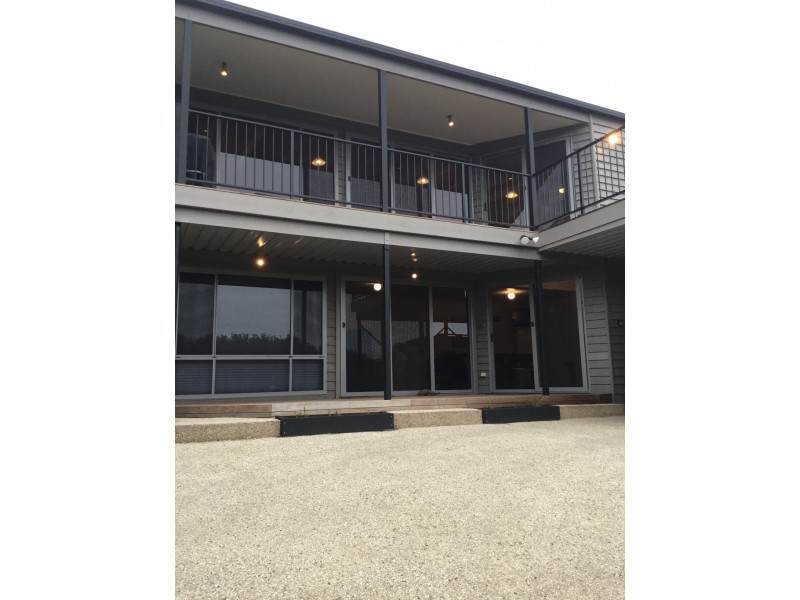 12 Ennisvale Ave, Sandy Point VIC 3959