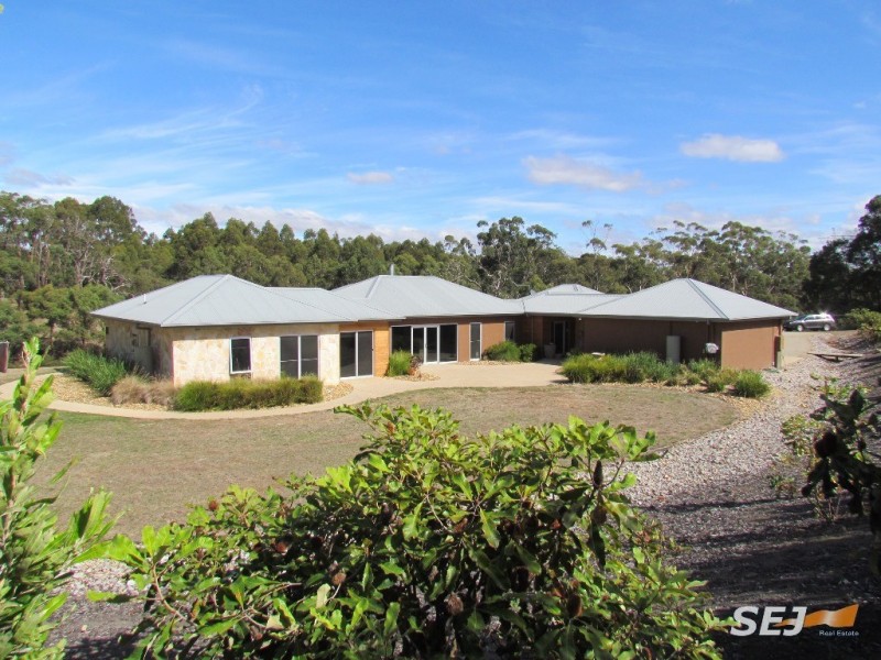 18 Hazelwood Ridge, Hazelwood North VIC 3840