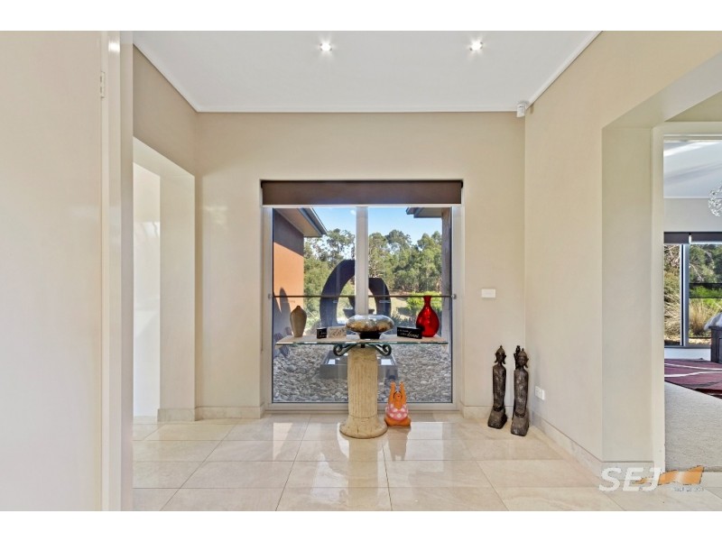 18 Hazelwood Ridge, Hazelwood North VIC 3840