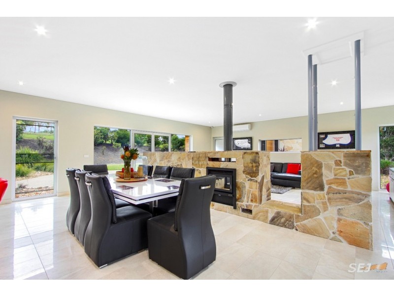 18 Hazelwood Ridge, Hazelwood North VIC 3840