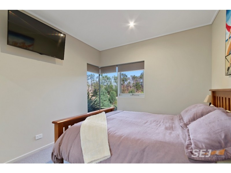 18 Hazelwood Ridge, Hazelwood North VIC 3840