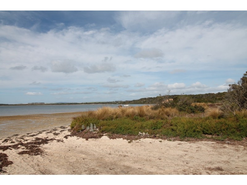 195 Shellcott Rd, Yanakie VIC 3960