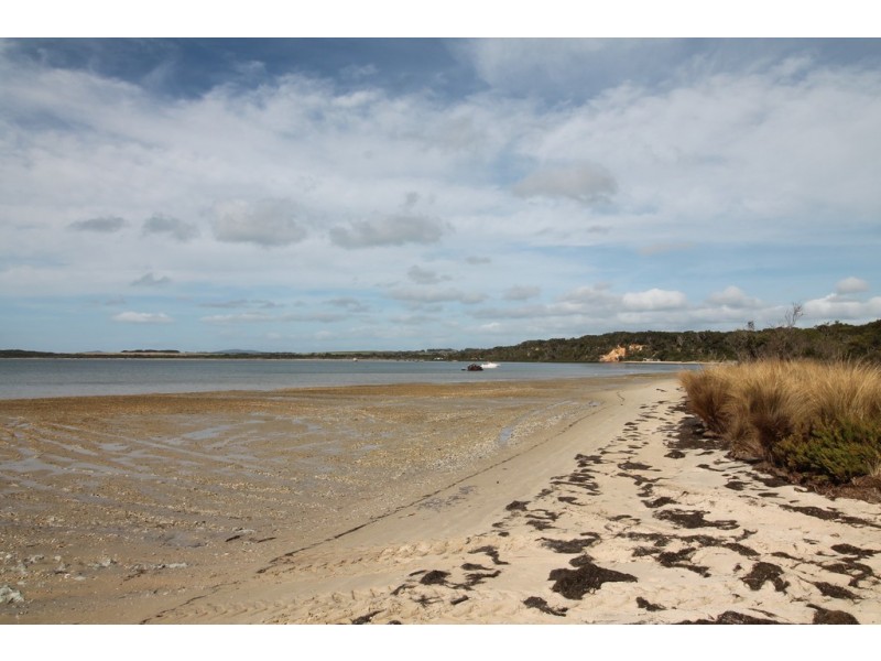 195 Shellcott Rd, Yanakie VIC 3960