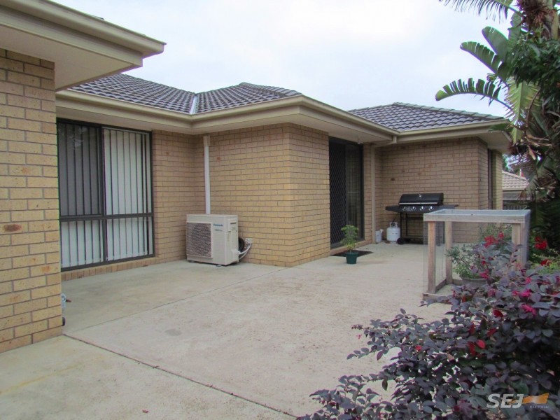 5 WHITE GUM COURT, Drouin VIC 3818