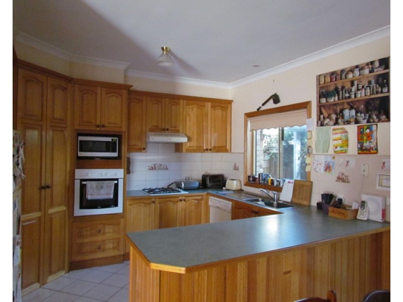 20 Outlook Drive, Drouin VIC 3818