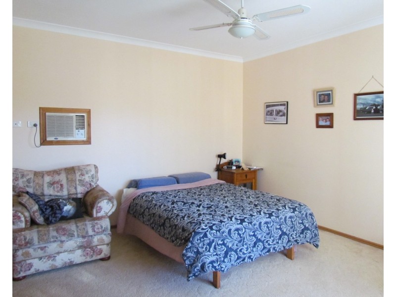 20 Outlook Drive, Drouin VIC 3818