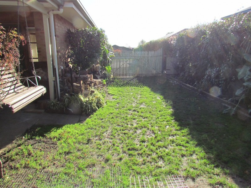 20 Outlook Drive, Drouin VIC 3818