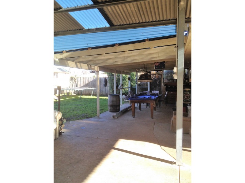 20 Outlook Drive, Drouin VIC 3818