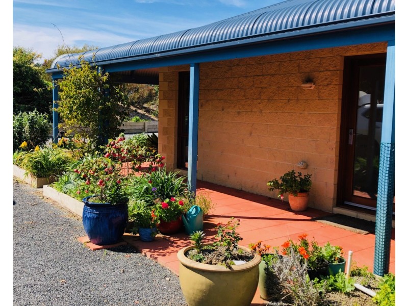 15 Powells Rd, Foster VIC 3960