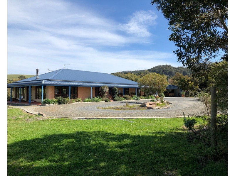15 Powells Rd, Foster VIC 3960
