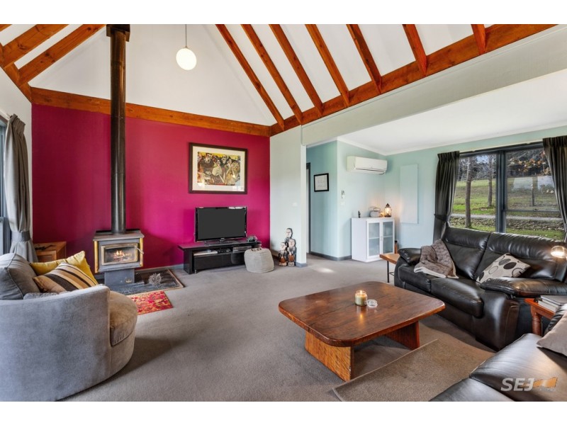 275 Forest Road, Labertouche VIC 3816