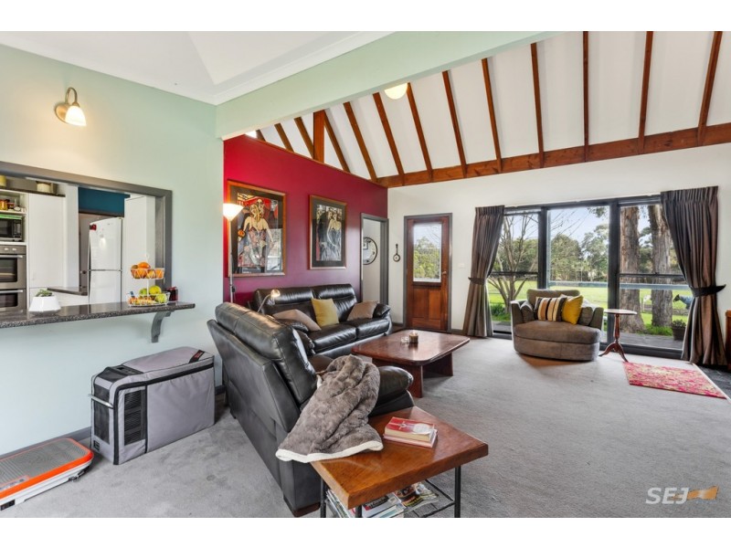 275 Forest Road, Labertouche VIC 3816