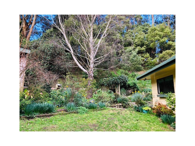 18 McGleads Rd, Foster VIC 3960