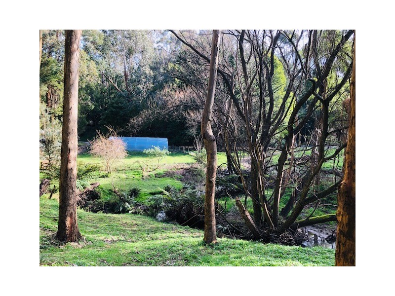 18 McGleads Rd, Foster VIC 3960