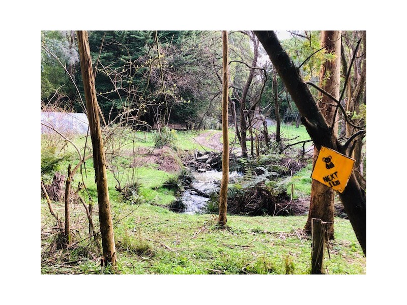 18 McGleads Rd, Foster VIC 3960