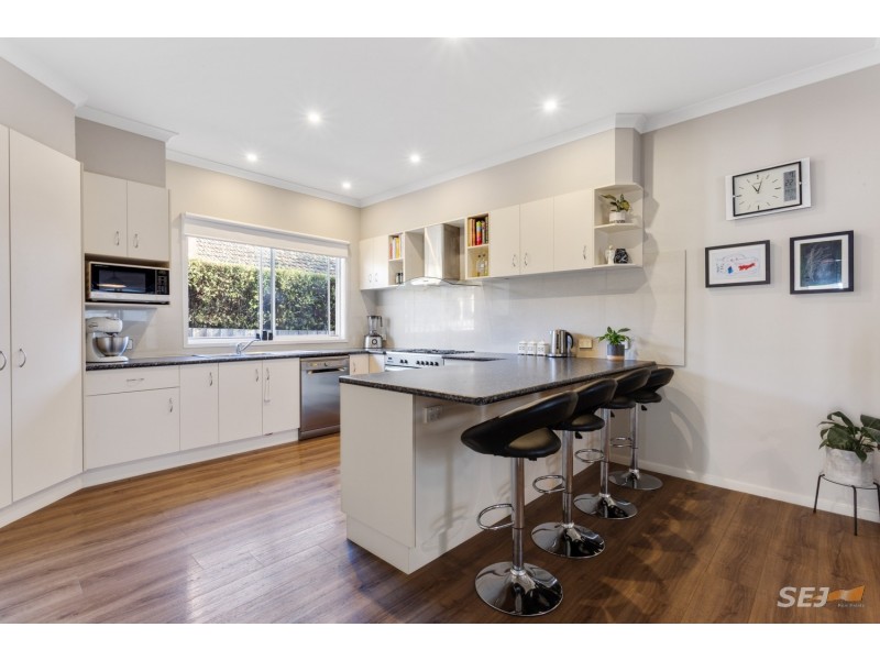 24 ALFORD STREET, Warragul VIC 3820