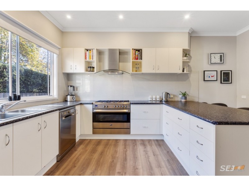 24 ALFORD STREET, Warragul VIC 3820