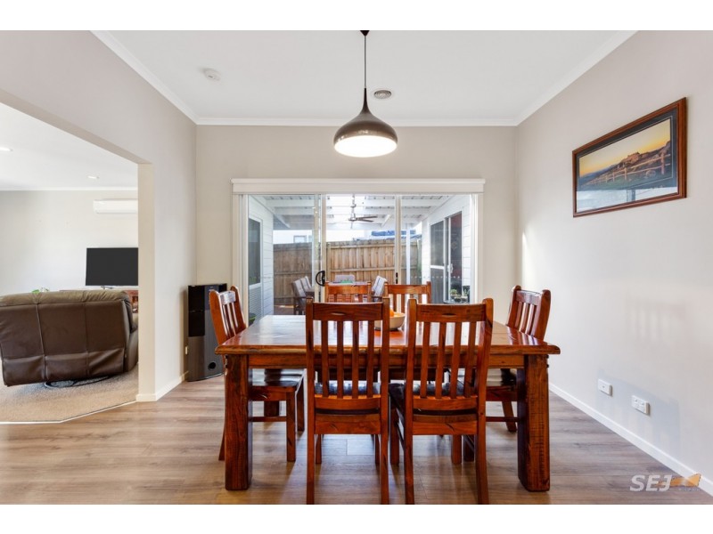 24 ALFORD STREET, Warragul VIC 3820