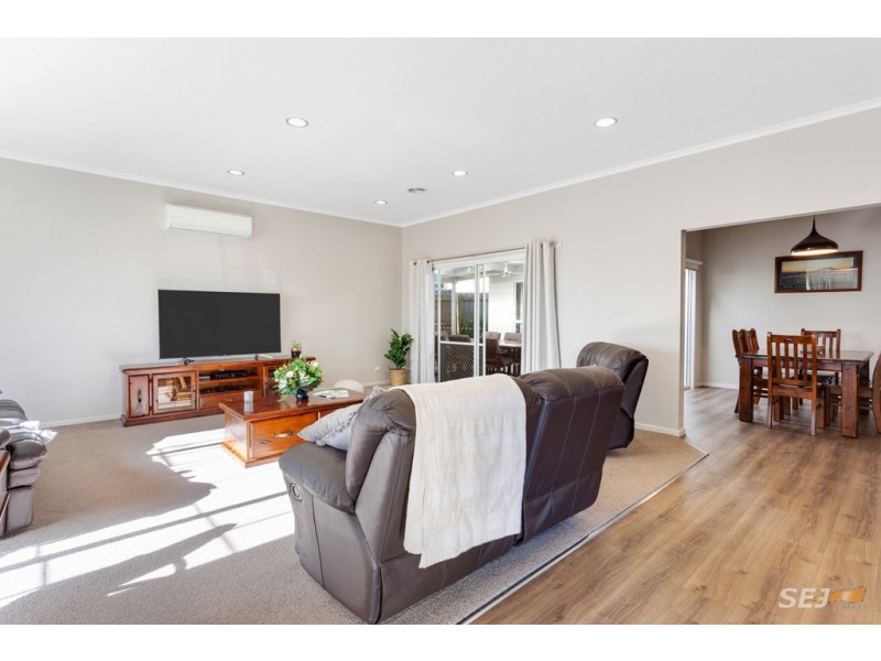 24 ALFORD STREET, Warragul VIC 3820