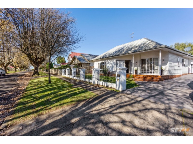 24 ALFORD STREET, Warragul VIC 3820