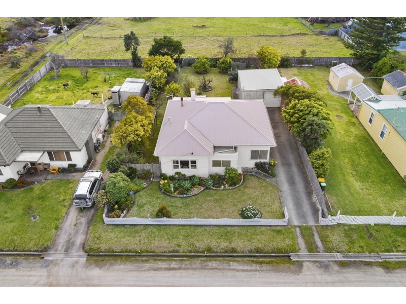 4 Victoria St, Port Albert VIC 3971