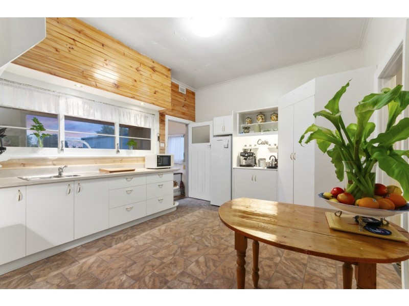 4 Victoria St, Port Albert VIC 3971