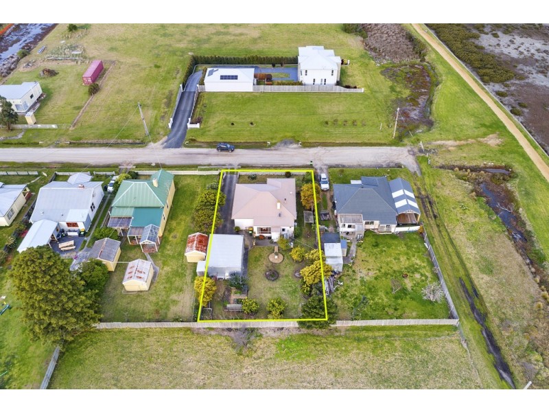 4 Victoria St, Port Albert VIC 3971