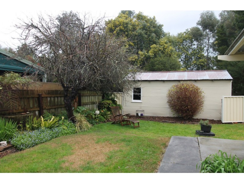42 Station Rd, Foster VIC 3960