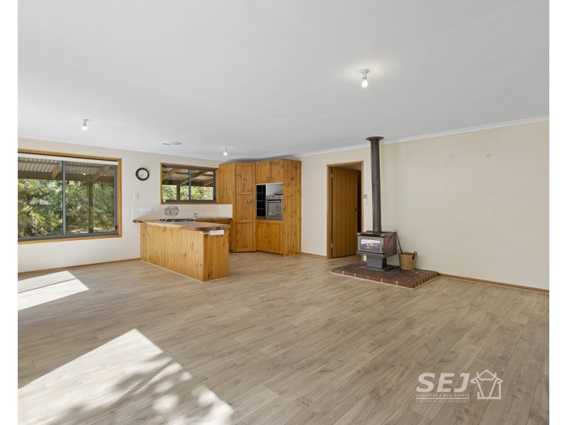 3 Golf Links Drive, Mirboo North VIC 3871