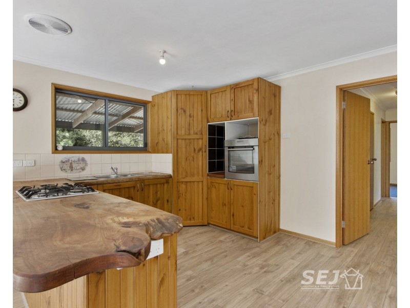 3 Golf Links Drive, Mirboo North VIC 3871