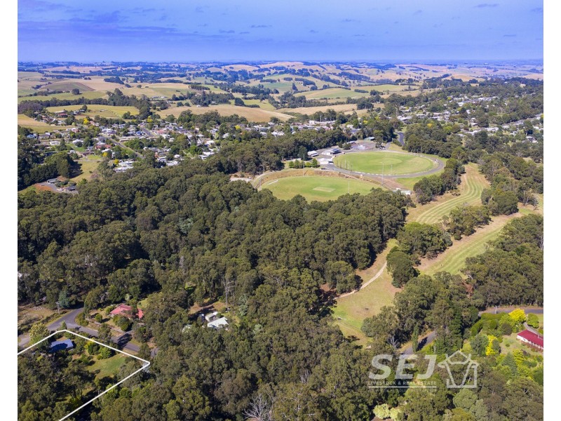 3 Golf Links Drive, Mirboo North VIC 3871