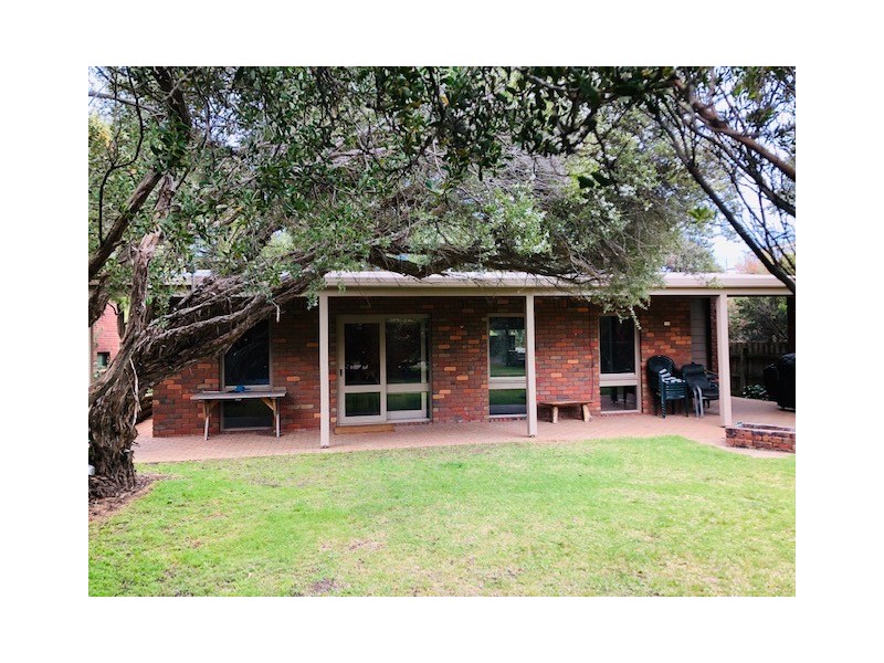 24 Sunshine Rise, Sandy Point VIC 3959