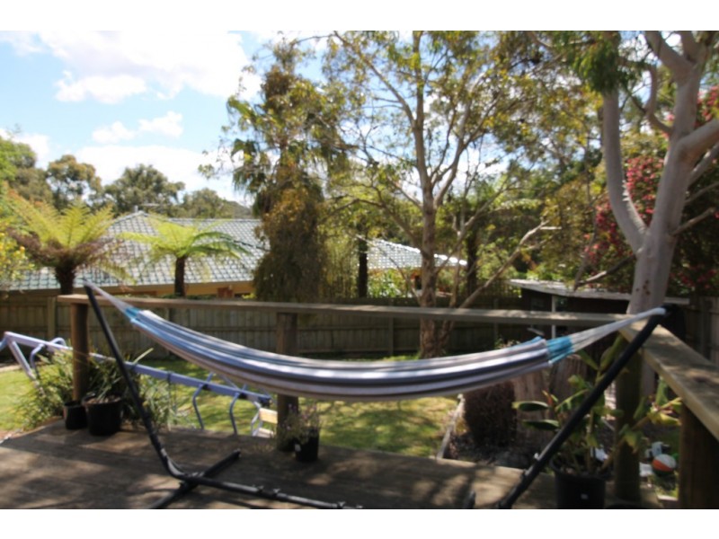 11 Hall Rd, Foster VIC 3960