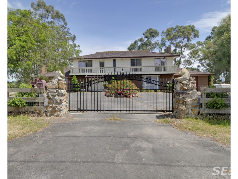 70 McDonalds Track, Hernes Oak VIC 3825