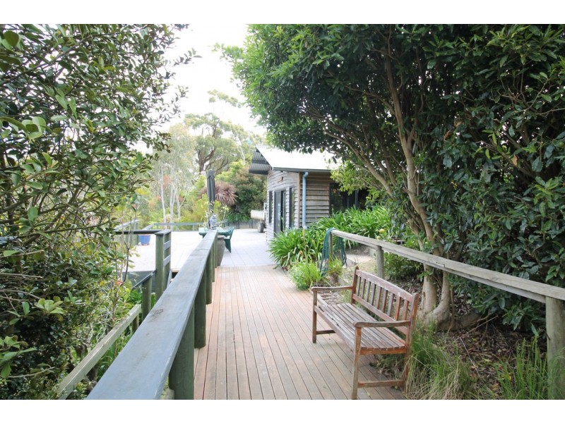 269 Savages Rd, Fish Creek VIC 3959