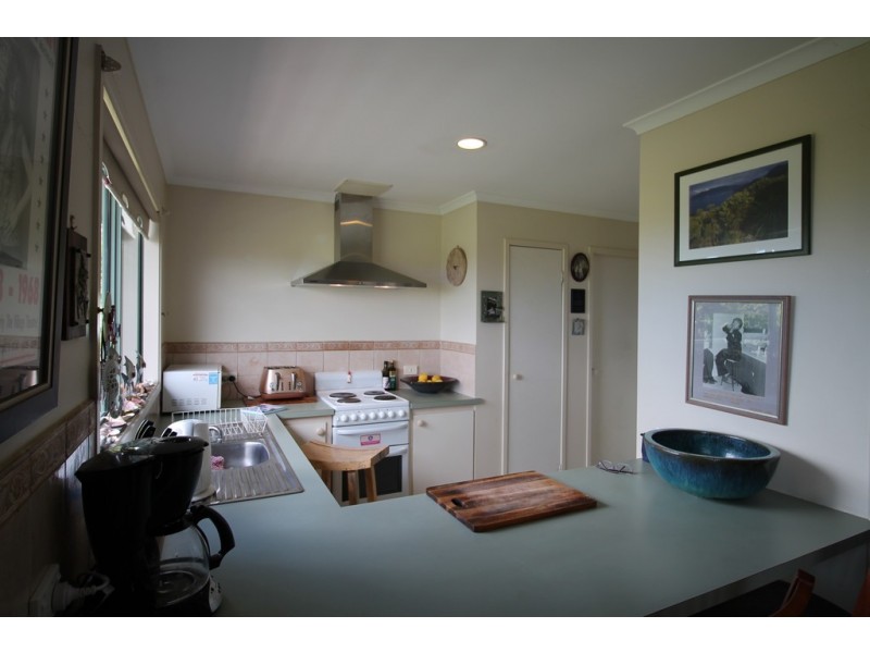 269 Savages Rd, Fish Creek VIC 3959