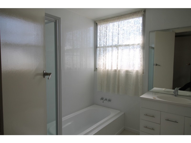 5 LANDY STREET, Foster VIC 3960