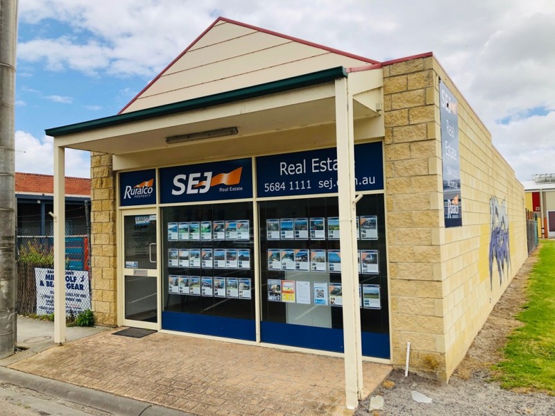 111 Beach Pde, Sandy Point VIC 3959