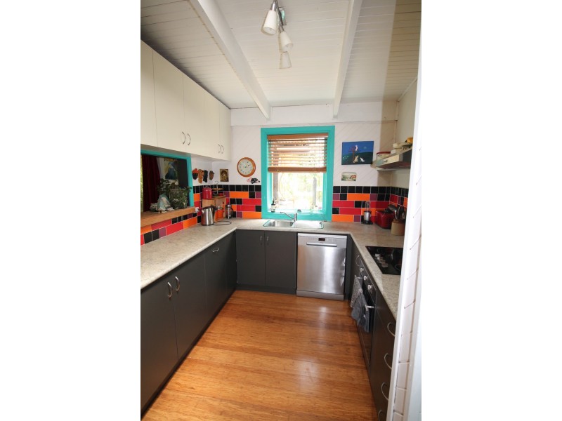 55 Old Waratah Rd, Fish Creek VIC 3959