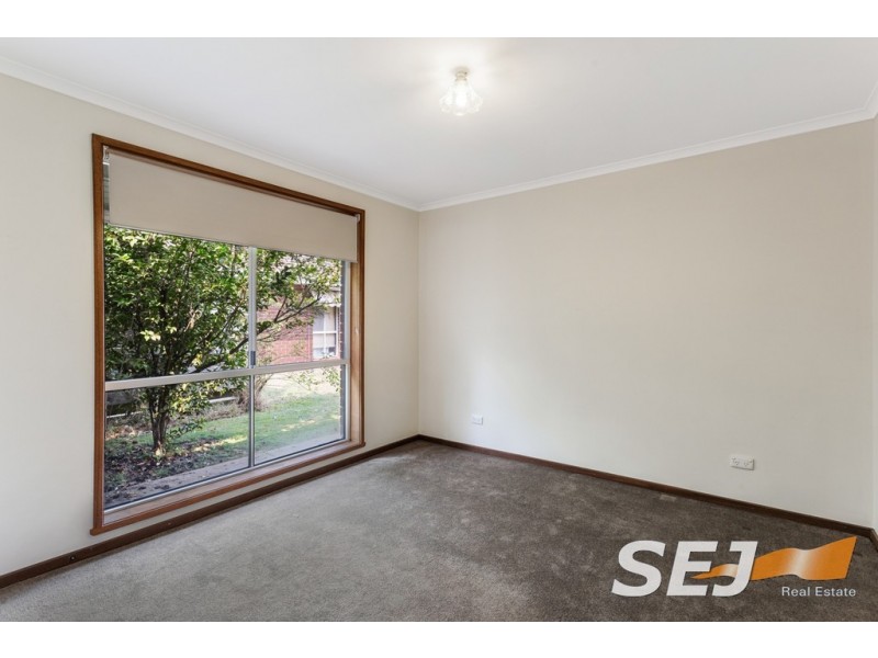 2/11a Rosebery Street, Lang Lang VIC 3984