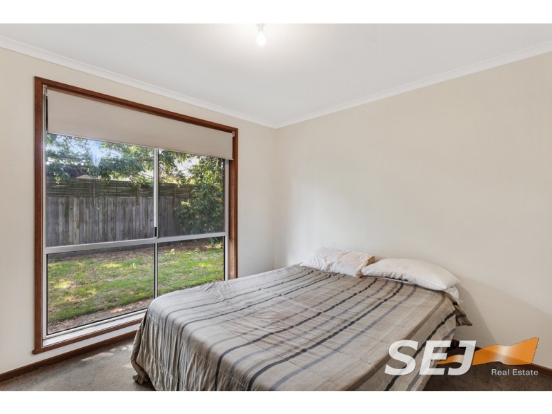2/11a Rosebery Street, Lang Lang VIC 3984