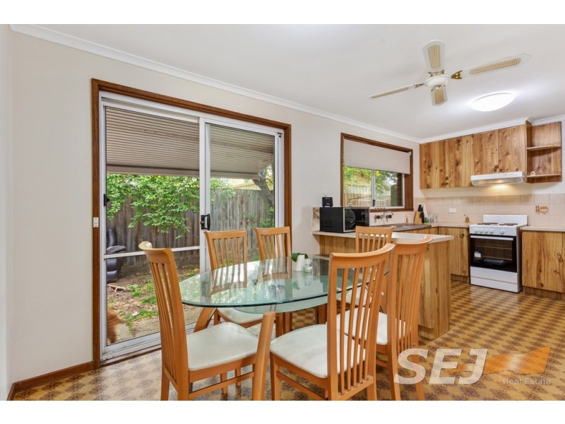 2/11a Rosebery Street, Lang Lang VIC 3984