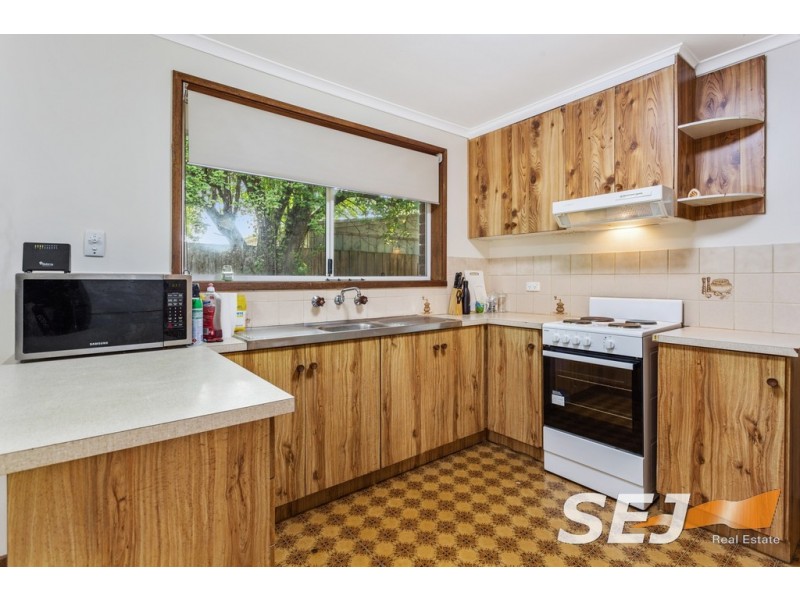 2/11a Rosebery Street, Lang Lang VIC 3984
