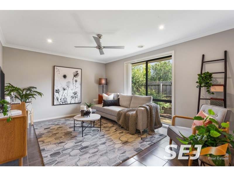 5 WHITE GUM COURT, Drouin VIC 3818